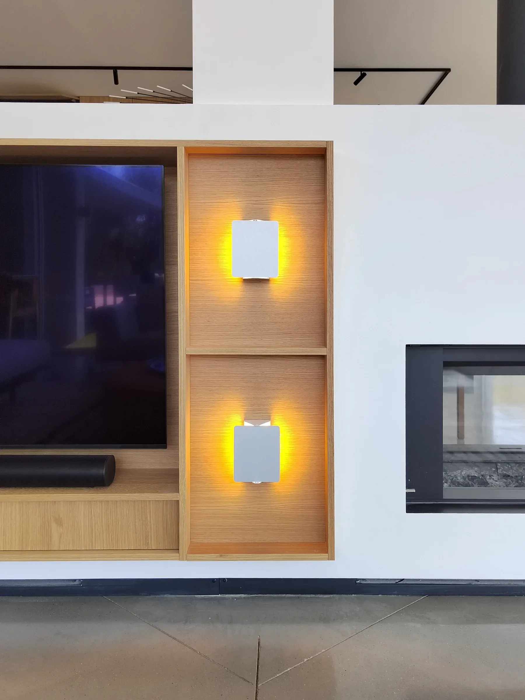 renovation maison contemporaine lascours applique volet charlotte perriand